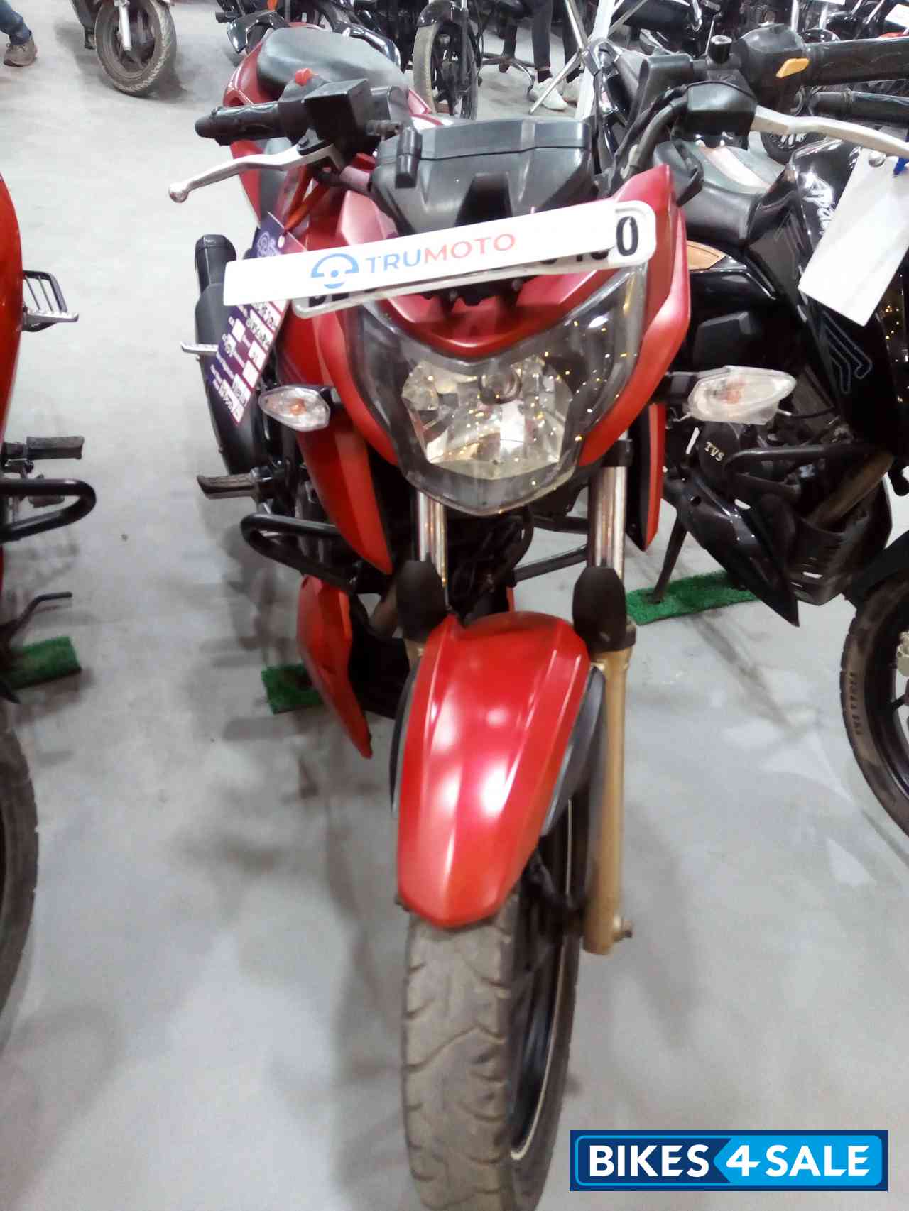 TVS Apache RTR 200 4V