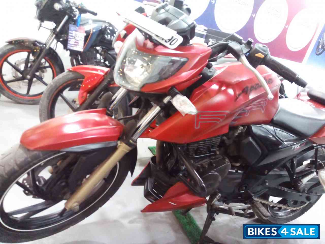 TVS Apache RTR 200 4V