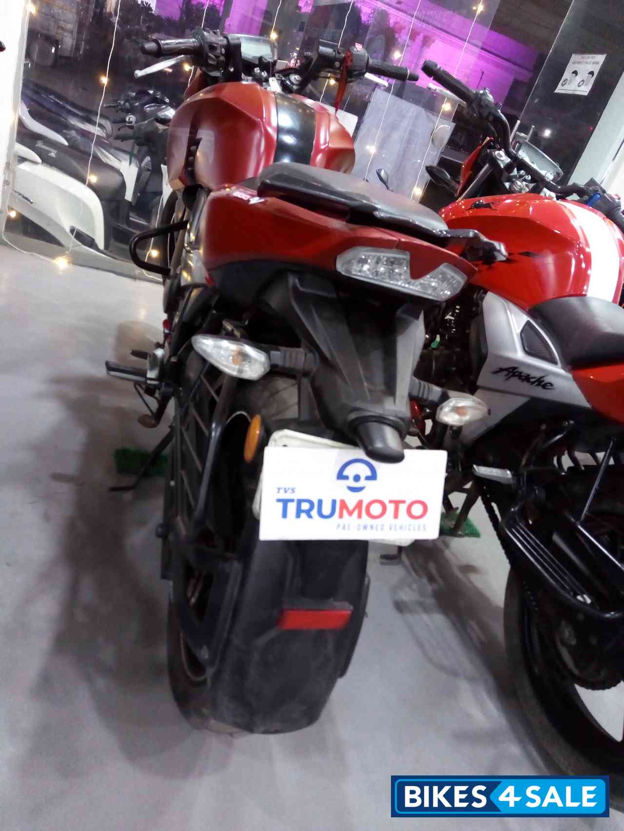 TVS Apache RTR 200 4V