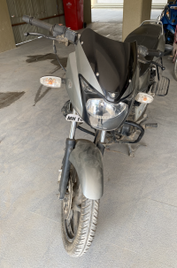 Silver Bajaj Pulsar 150 DTSi