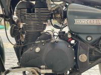 Asphalt Royal Enfield Thunderbird 350