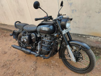 Royal Enfield Classic Stealth Black