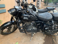 Royal Enfield Classic Stealth Black
