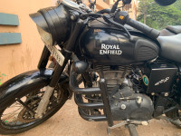 Royal Enfield Classic Stealth Black