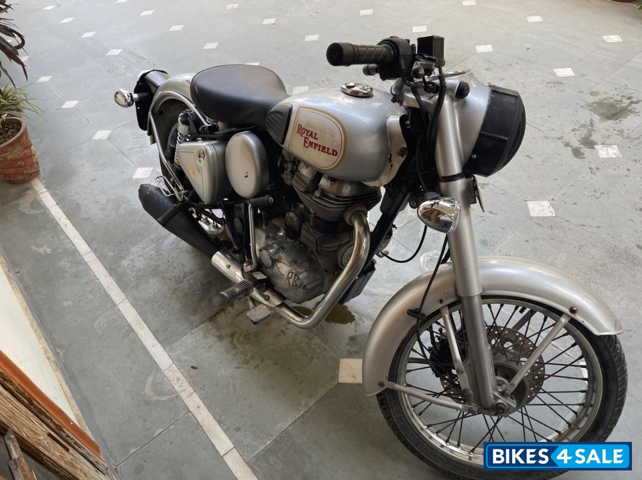 Royal Enfield Classic 350 Royal Enfield Classic 350