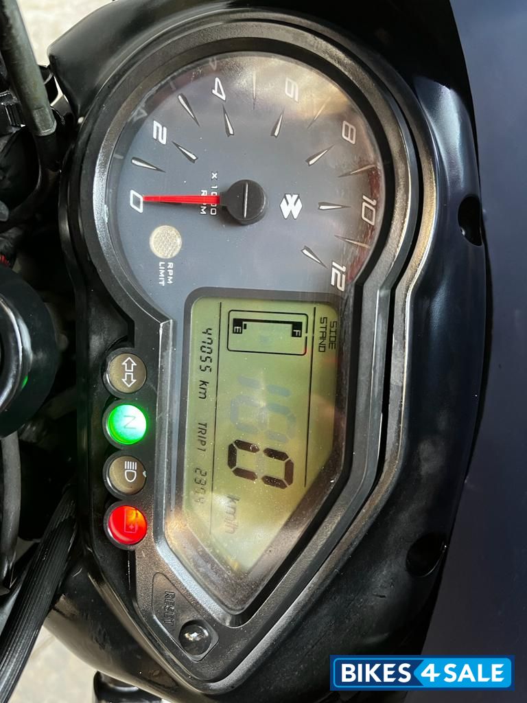 Black Bajaj Pulsar 180