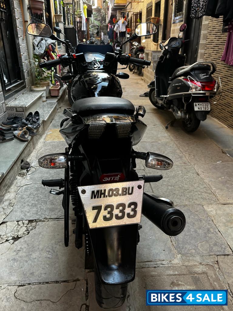 Black Bajaj Pulsar 180