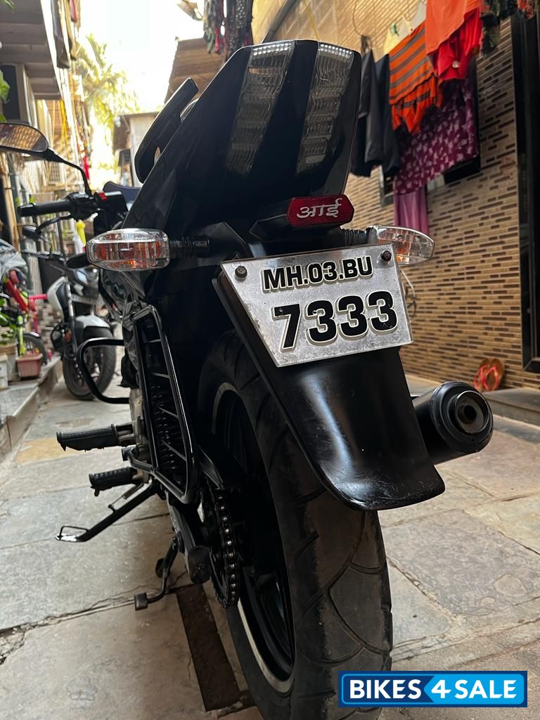 Black Bajaj Pulsar 180