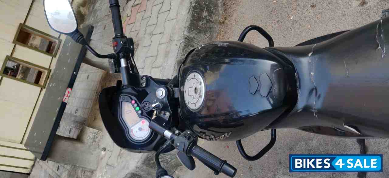 Black Bajaj Pulsar 180 DTSi