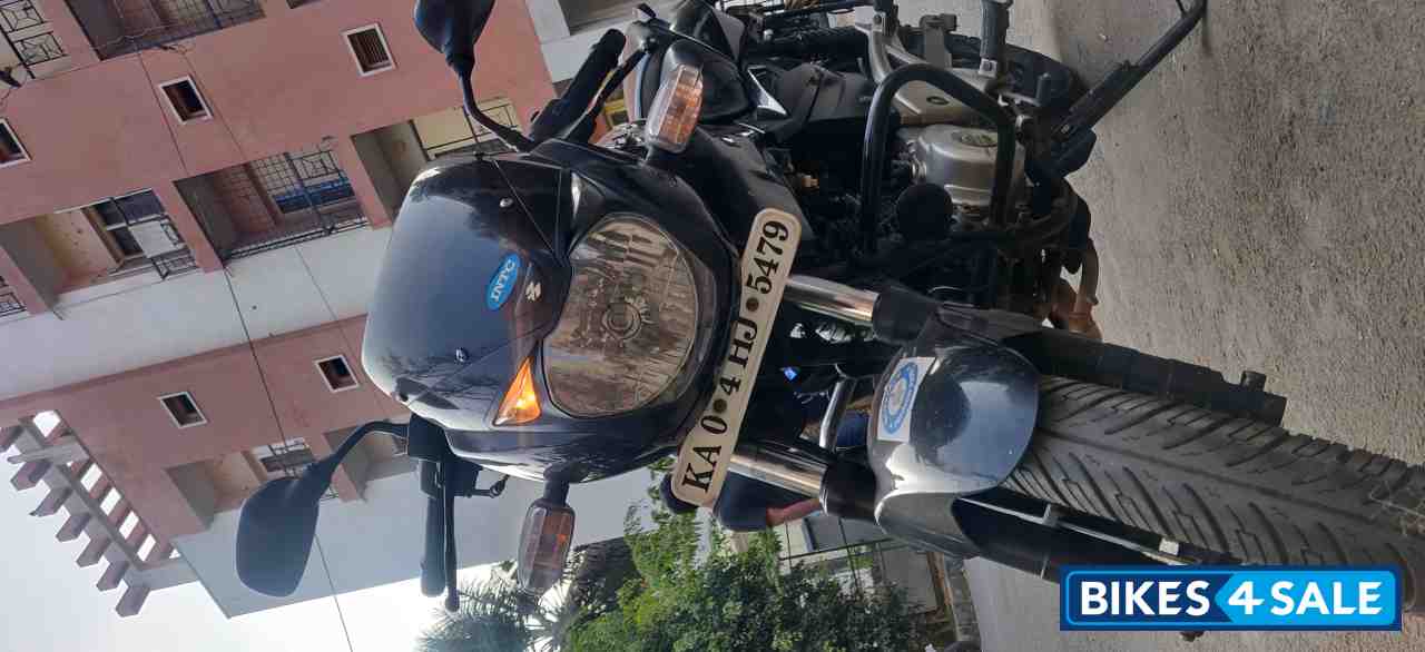 Black Bajaj Pulsar 180 DTSi