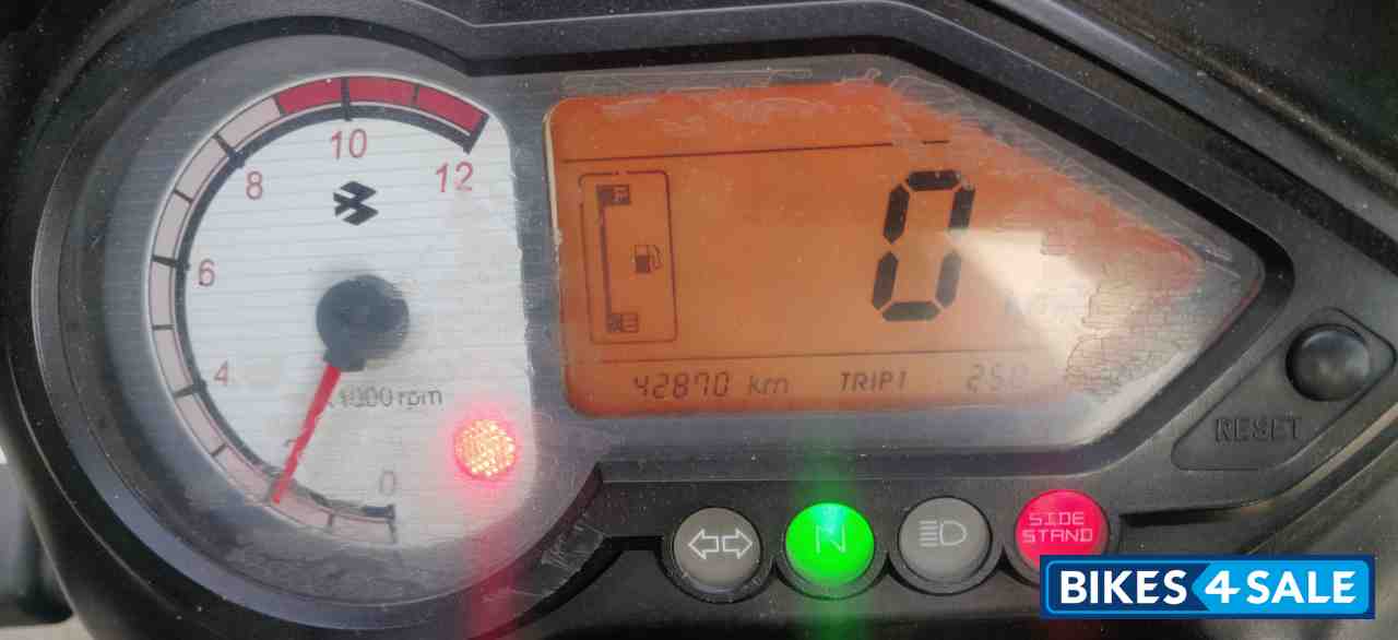 Black Bajaj Pulsar 180 DTSi