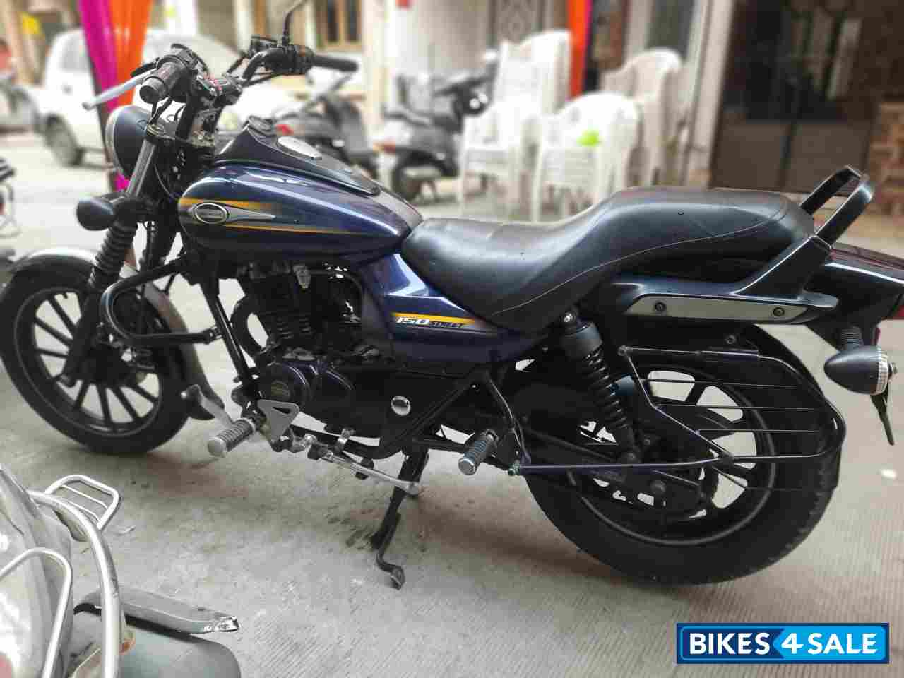 Bajaj Avenger Street 150