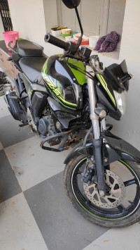 Green Yamaha FZ-S FI V2