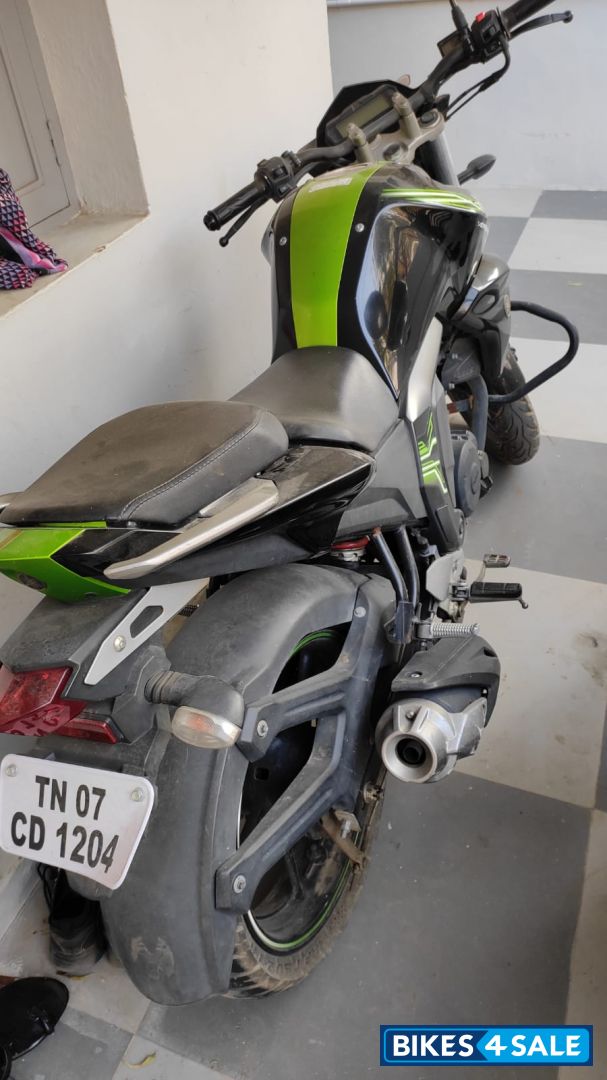 Green Yamaha FZ-S FI V2