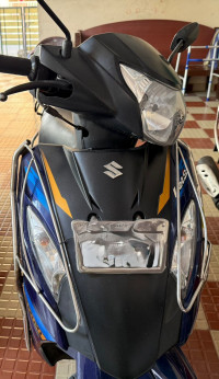Blue Suzuki Lets 110