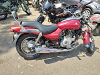 Red Bajaj Avenger 220 DTS-i