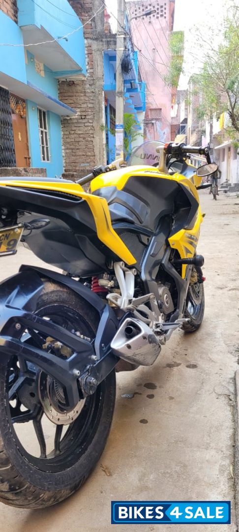Yellow Bajaj Pulsar RS 200 ABS