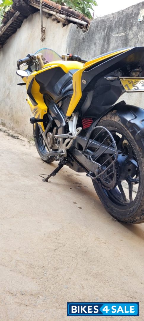 Yellow Bajaj Pulsar RS 200 ABS