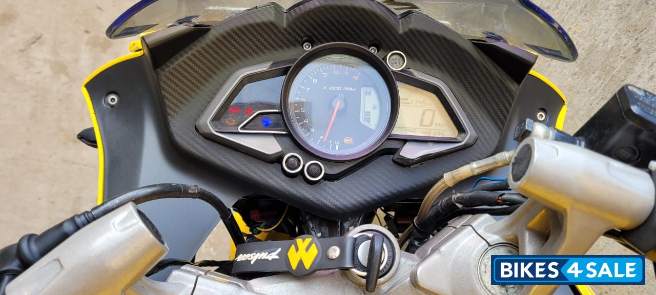Yellow Bajaj Pulsar RS 200 ABS