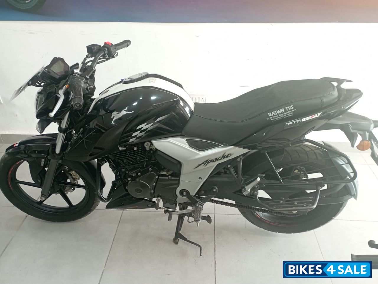 TVS Apache RTR 160 4V