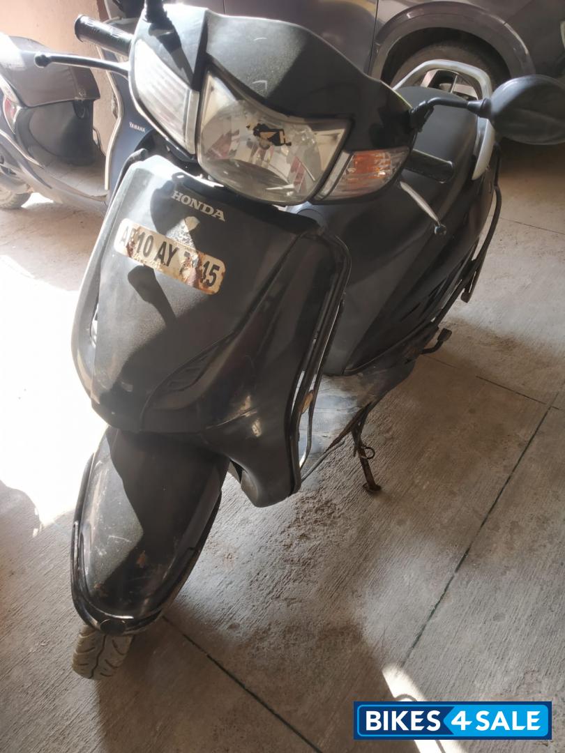 Black Honda Activa