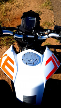KTM Duke 125
