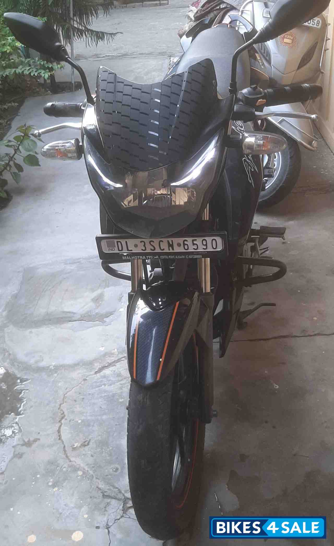 TVS Apache RTR 160