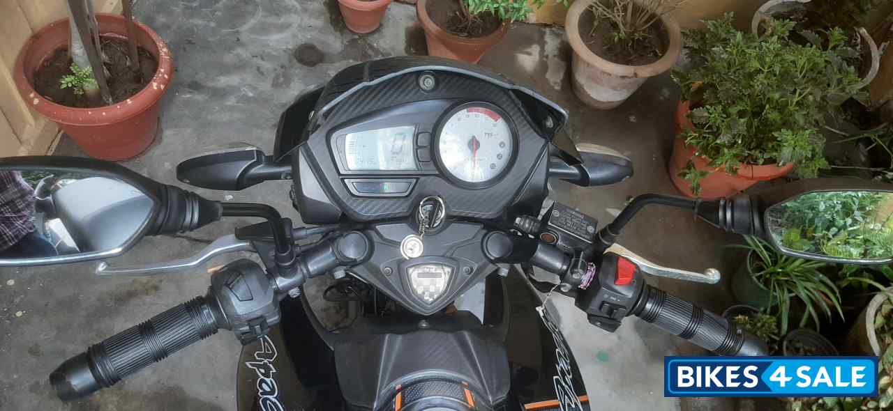 TVS Apache RTR 160 TVS Apache RTR 160