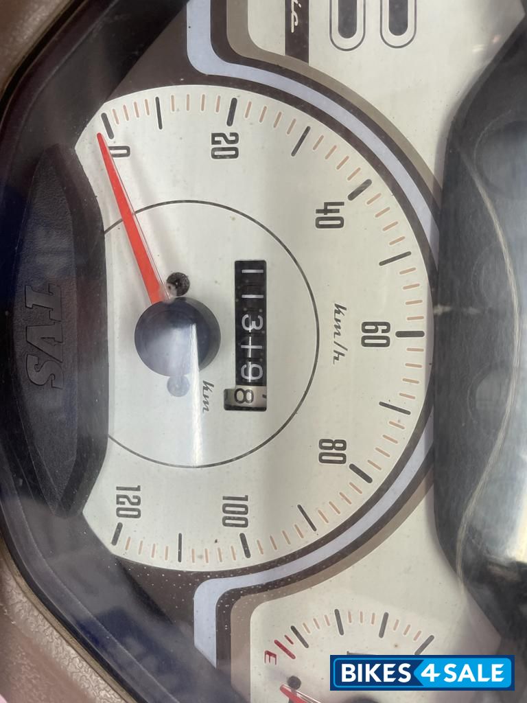 Ivory TVS Jupiter Classic