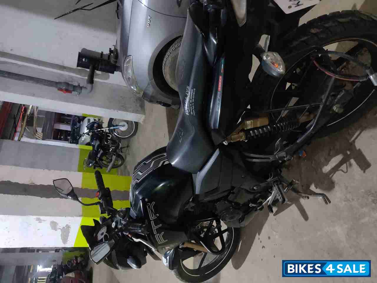 TVS Apache RTR 180