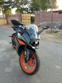 Black Orange KTM RC 200