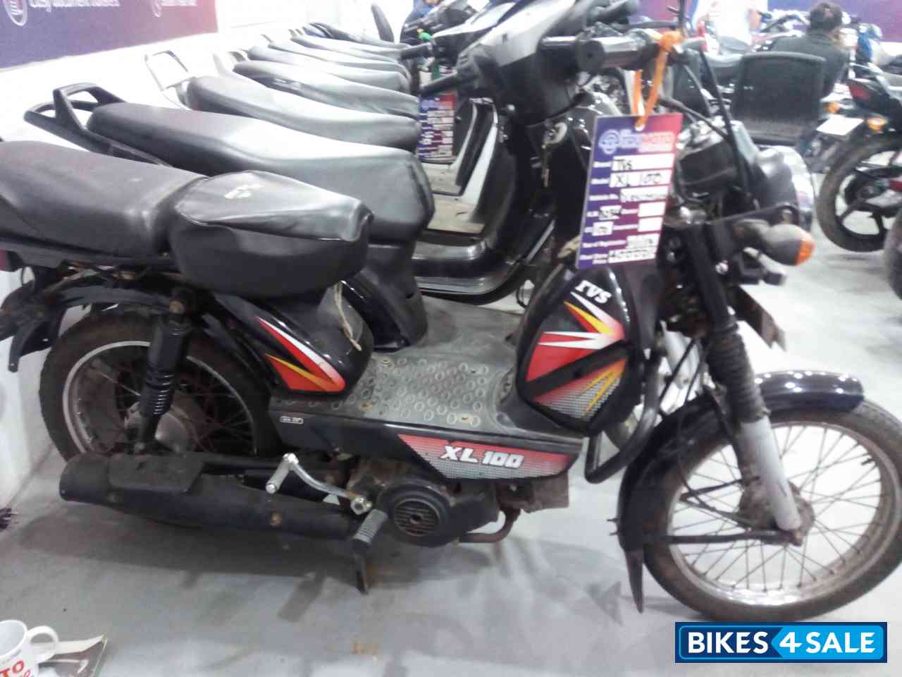 TVS XL 100