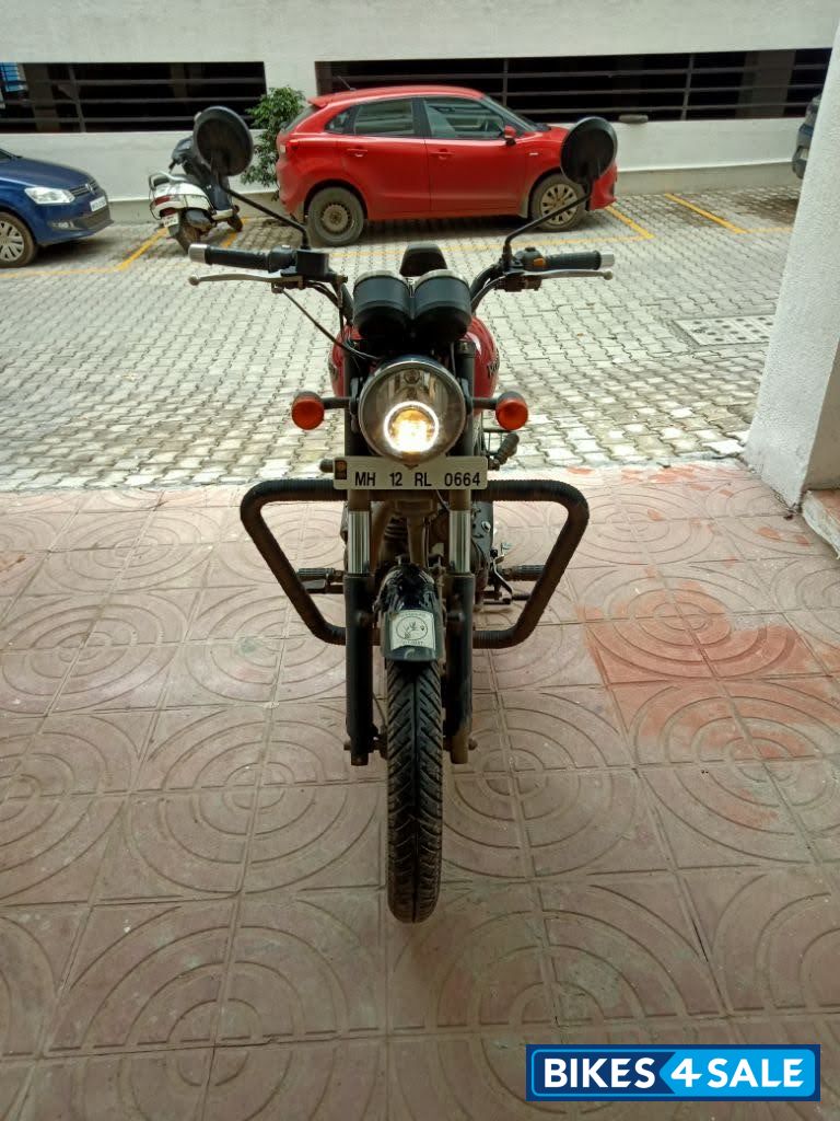 Roving Red & Black Royal Enfield Thunderbird X 350