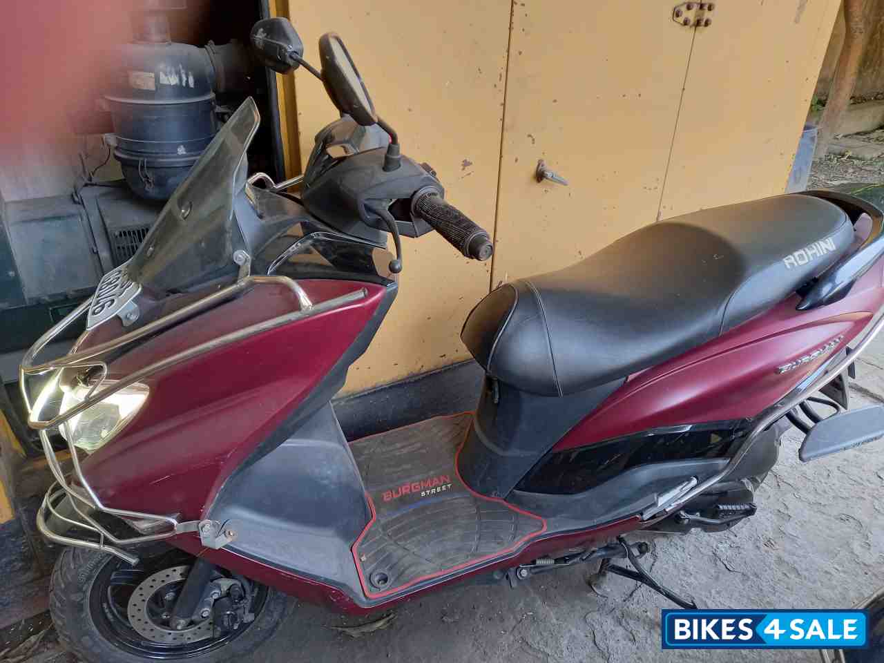 Suzuki Burgman Street BS6