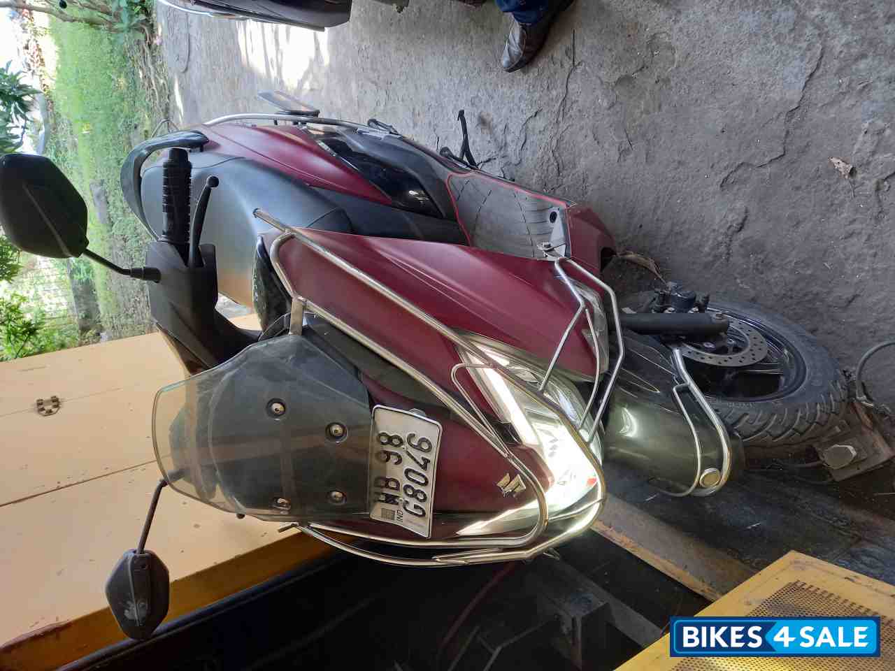 Suzuki Burgman Street BS6