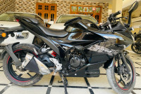 Black Suzuki Gixxer SF Fi