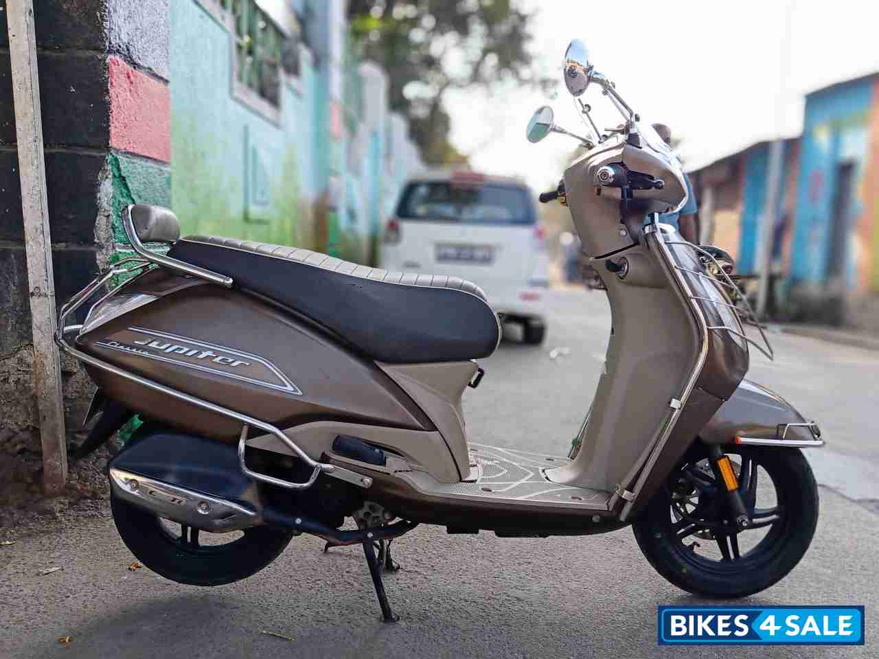 Brown TVS Jupiter Classic