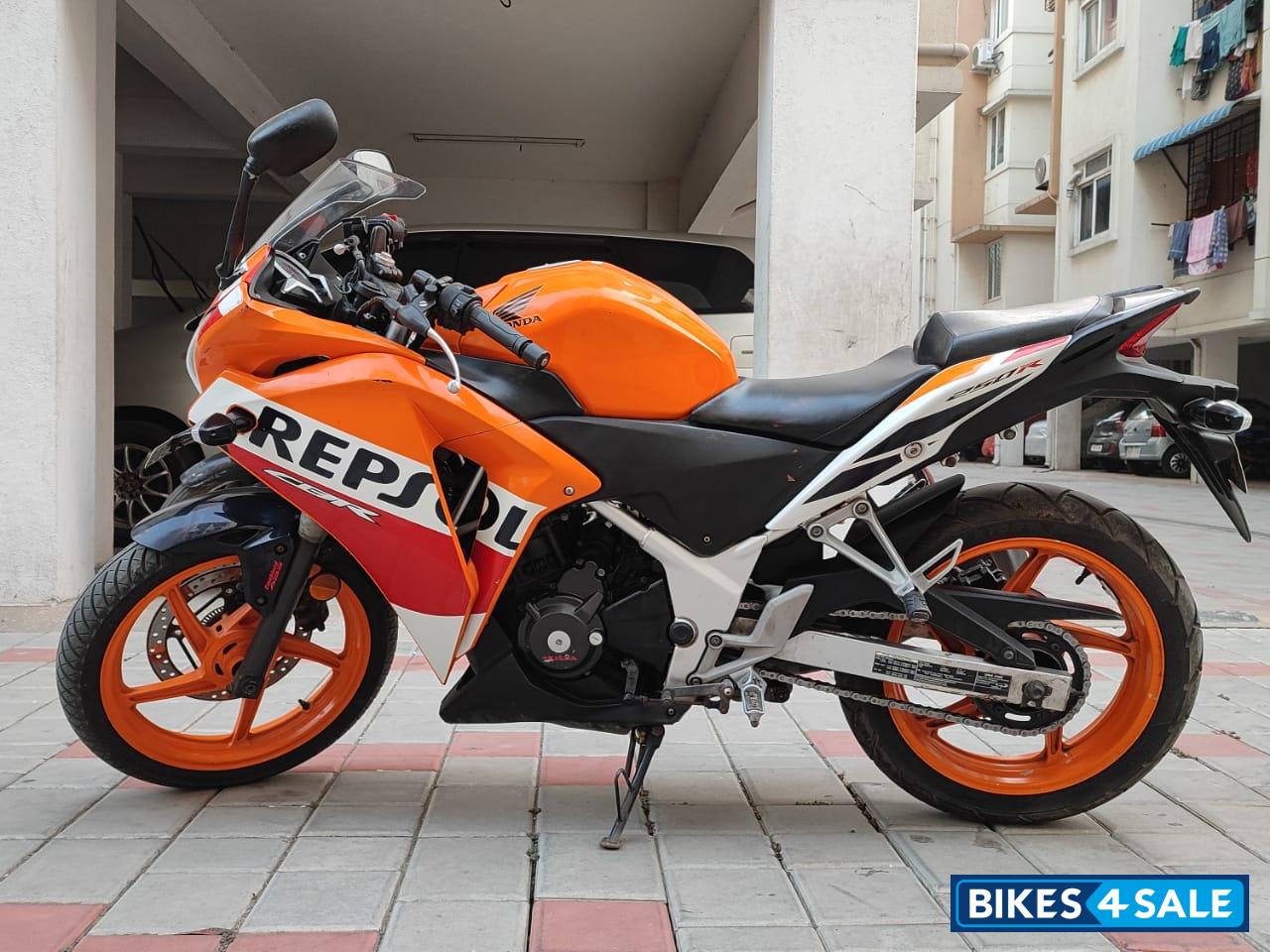 Orange Honda CBR 250R ABS