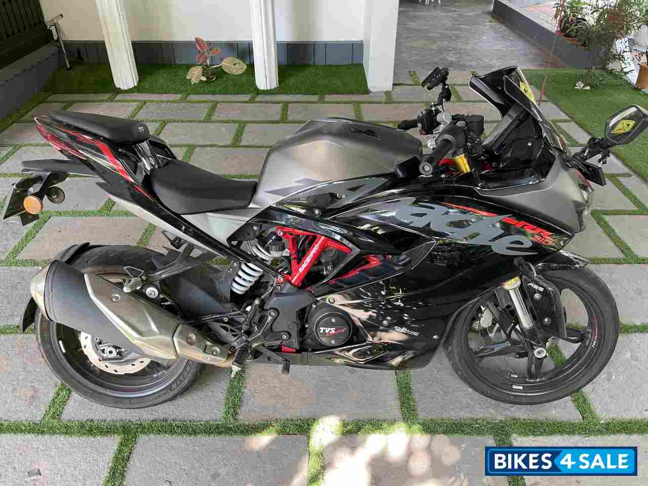 TVS Apache RR 310 2020