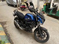 Mahindra Mojo UT 300