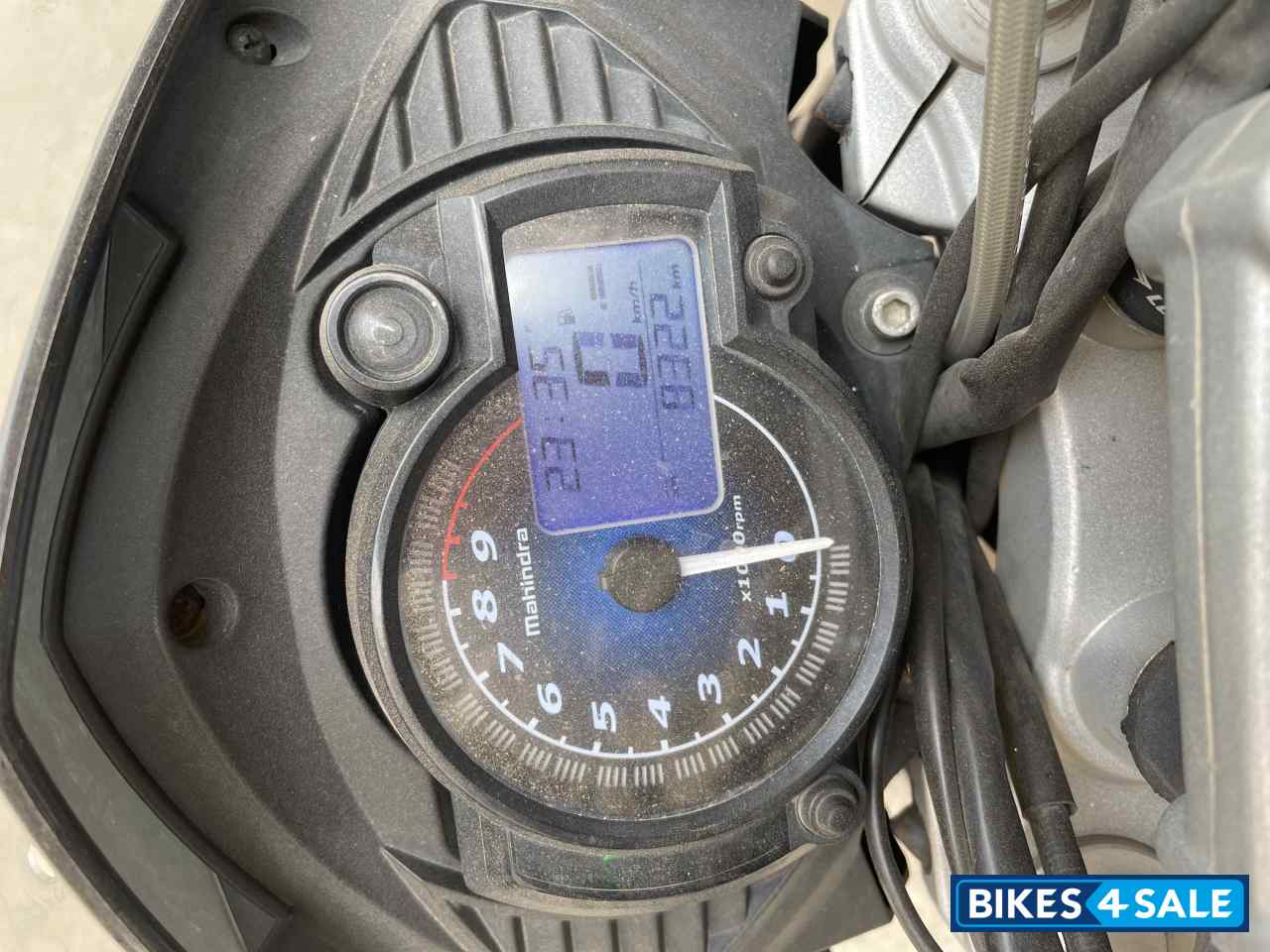 Mahindra Mojo UT 300 Mahindra Mojo UT 300