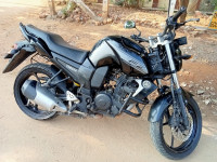 Black Yamaha FZ16