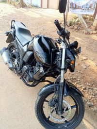 Black Yamaha FZ16