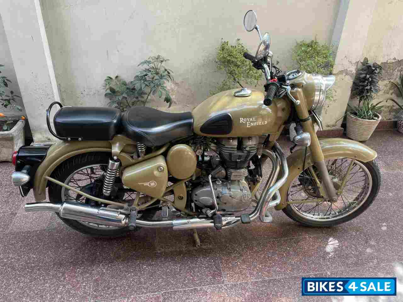 Mustard Royal Enfield Classic Desert Storm