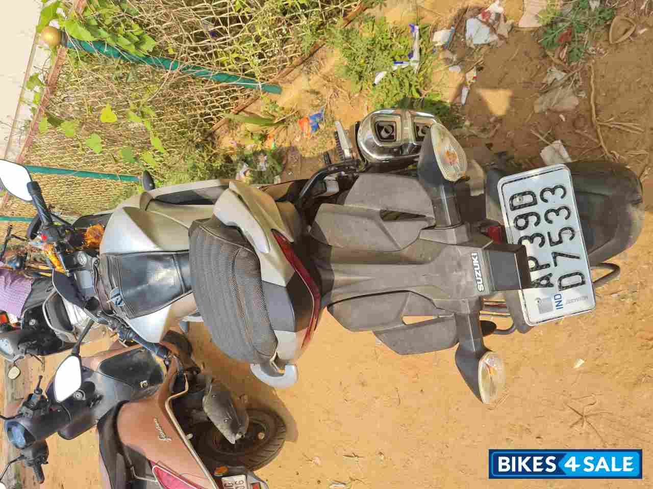 Suzuki Gixxer SF 250