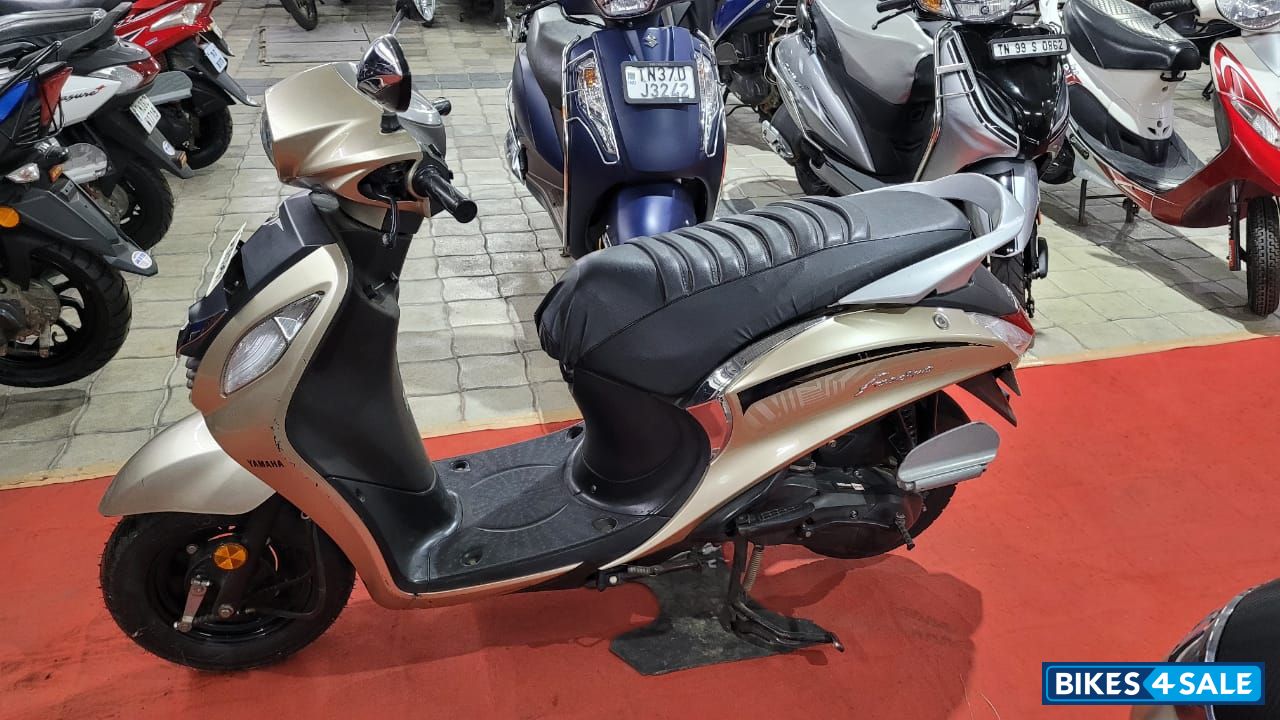 Yamaha Fascino