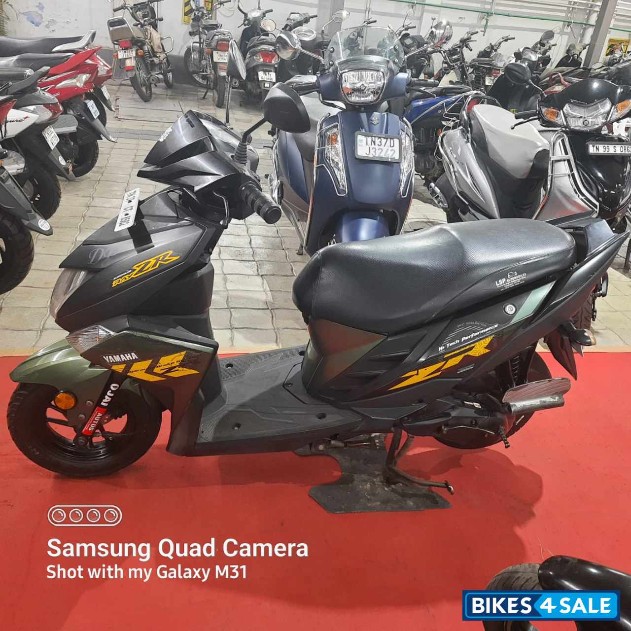 Yamaha Cygnus Ray ZR