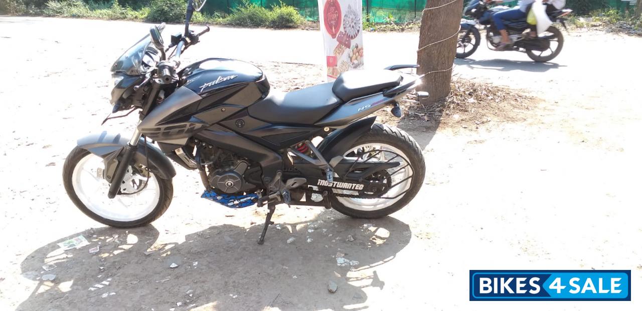 Bajaj Pulsar 200 NS