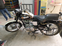 Black Royal Enfield Bullet Standard 350