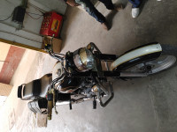 Black Royal Enfield Bullet Standard 350